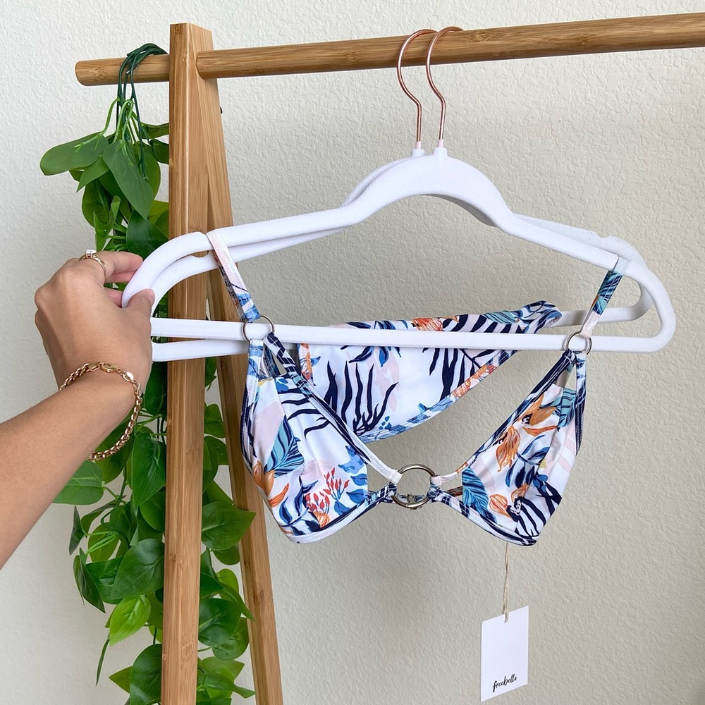 Free Bella Bikini